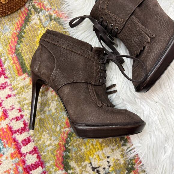 Burberry Designer Brown Preppy Leather Heeled Ankle Boots Booties 36.5 / 6.5 - Picture 2 of 10